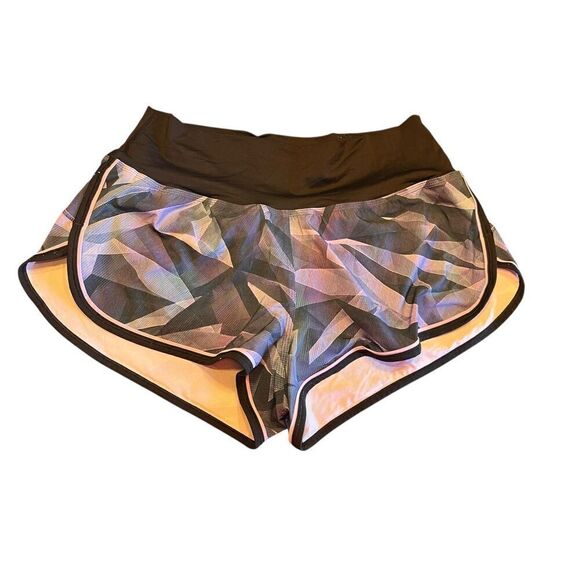 Lululemon drop it down low high waist pretty purple prism shorts workout 10 - Picture 1 of 6